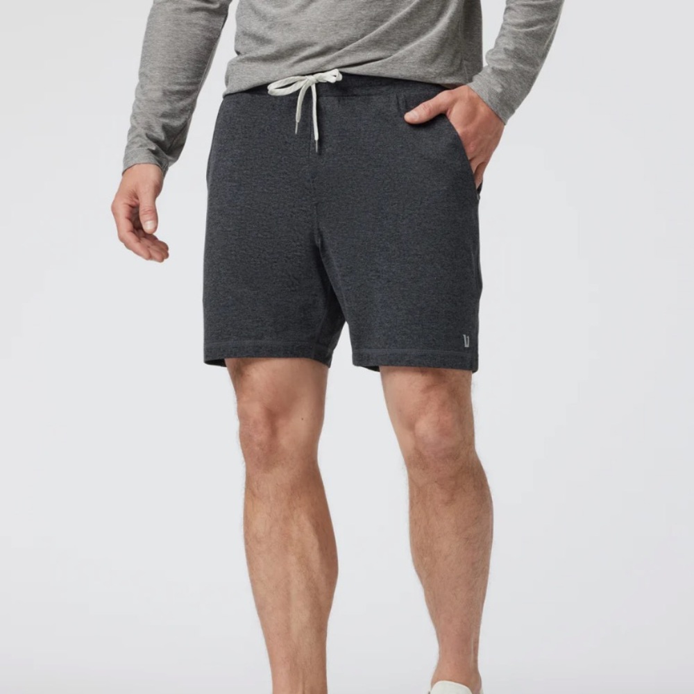 NWT Vuori Men’s Performance Ponto Short Gray 7.5”, 2XL, Dream kit V344